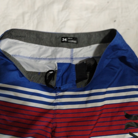 Red white and blue Hurley board shorts size 34 . - Picture 2 of 3
